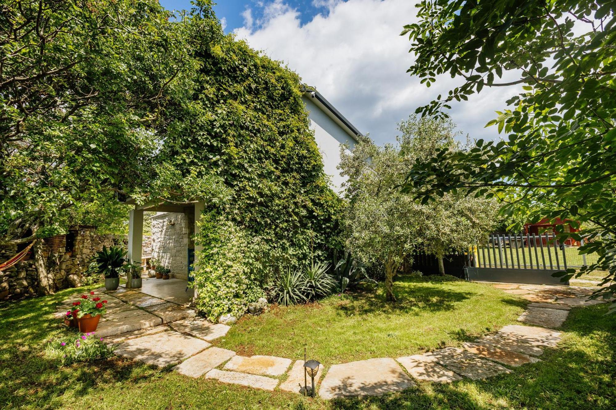Peroj'S Green Oasis - Holiday Home Bagian luar foto